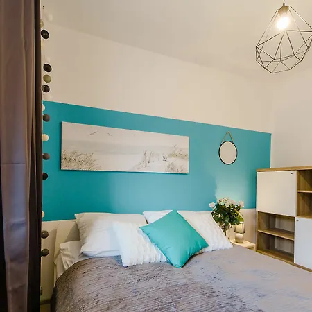 Feniks Apartment *
